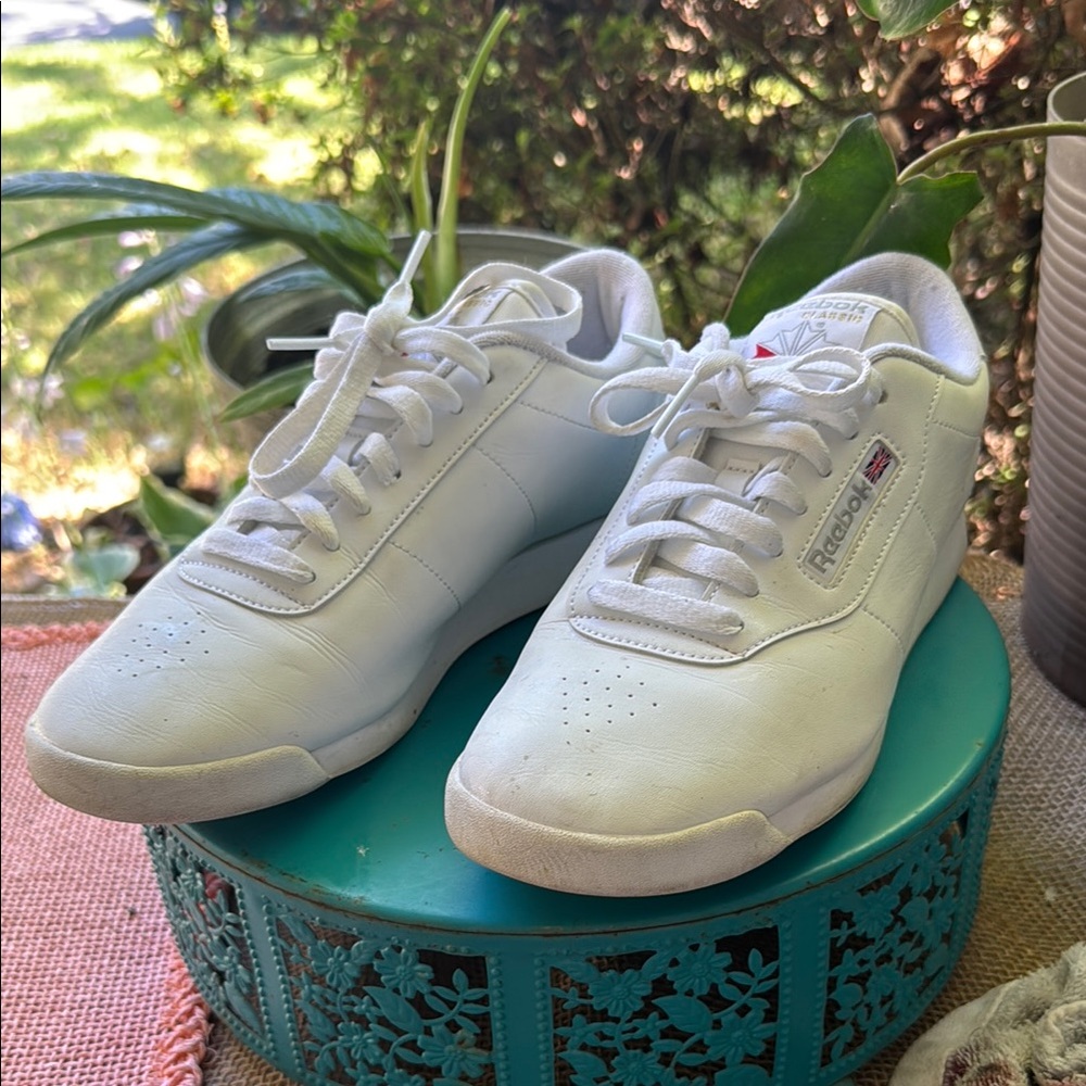 Reebok White Minimalist Sneakers